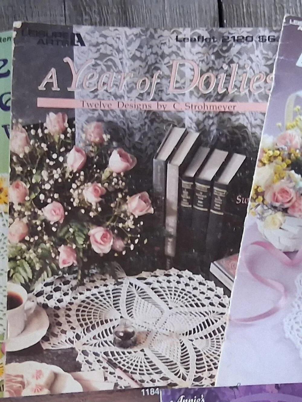 Vintage Annies  Doilies Crochet Needlework Booklets 5 Issues